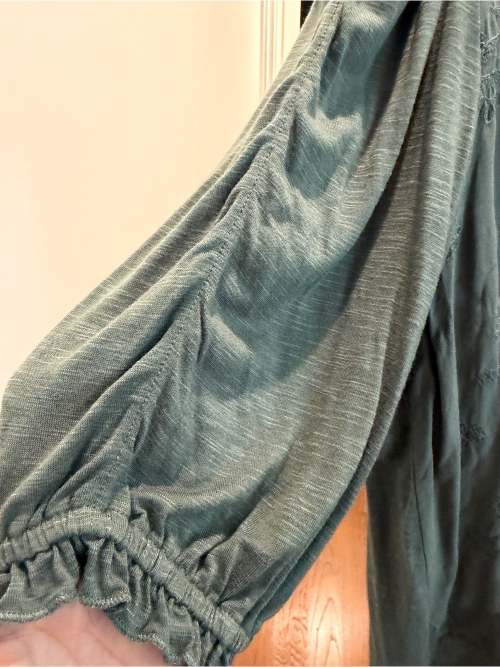 Democracy green delicate detailed Button-Front Blouse - Picture 3 of 6